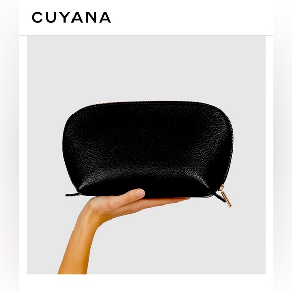 CUYANA BLACK LEATHER PEBBLE TRAVEL ACCESSORY CASE W/GOLD ZIPPER🌟🌟🌟NWT - Picture 3 of 15